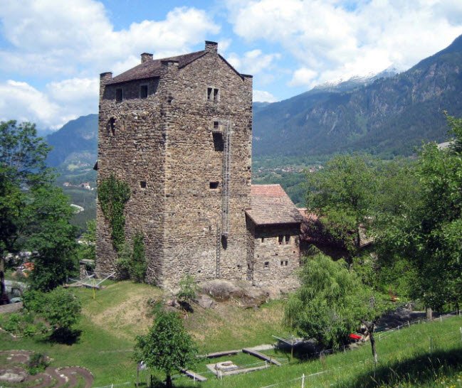 Baldenstein Castle, Switzerland, Switzerland
